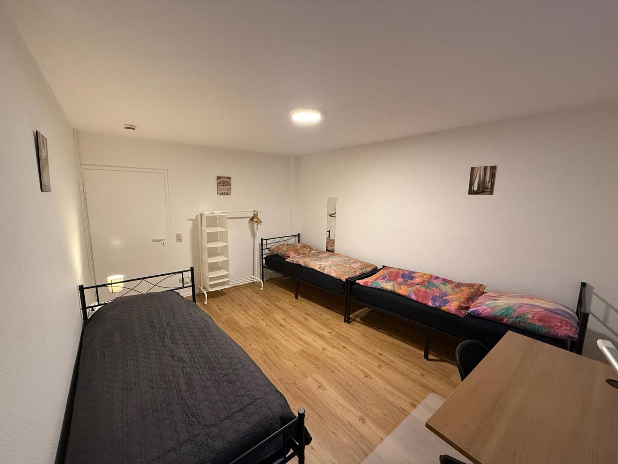 Big, Cosy And Central Apartment Карлсруэ Экстерьер фото